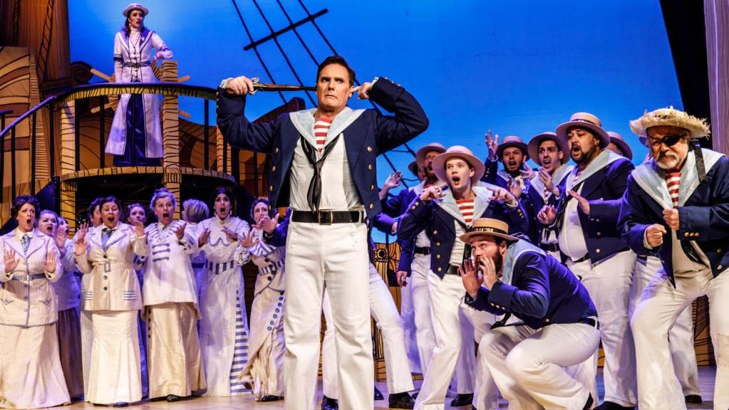 h.m.s. pinafore